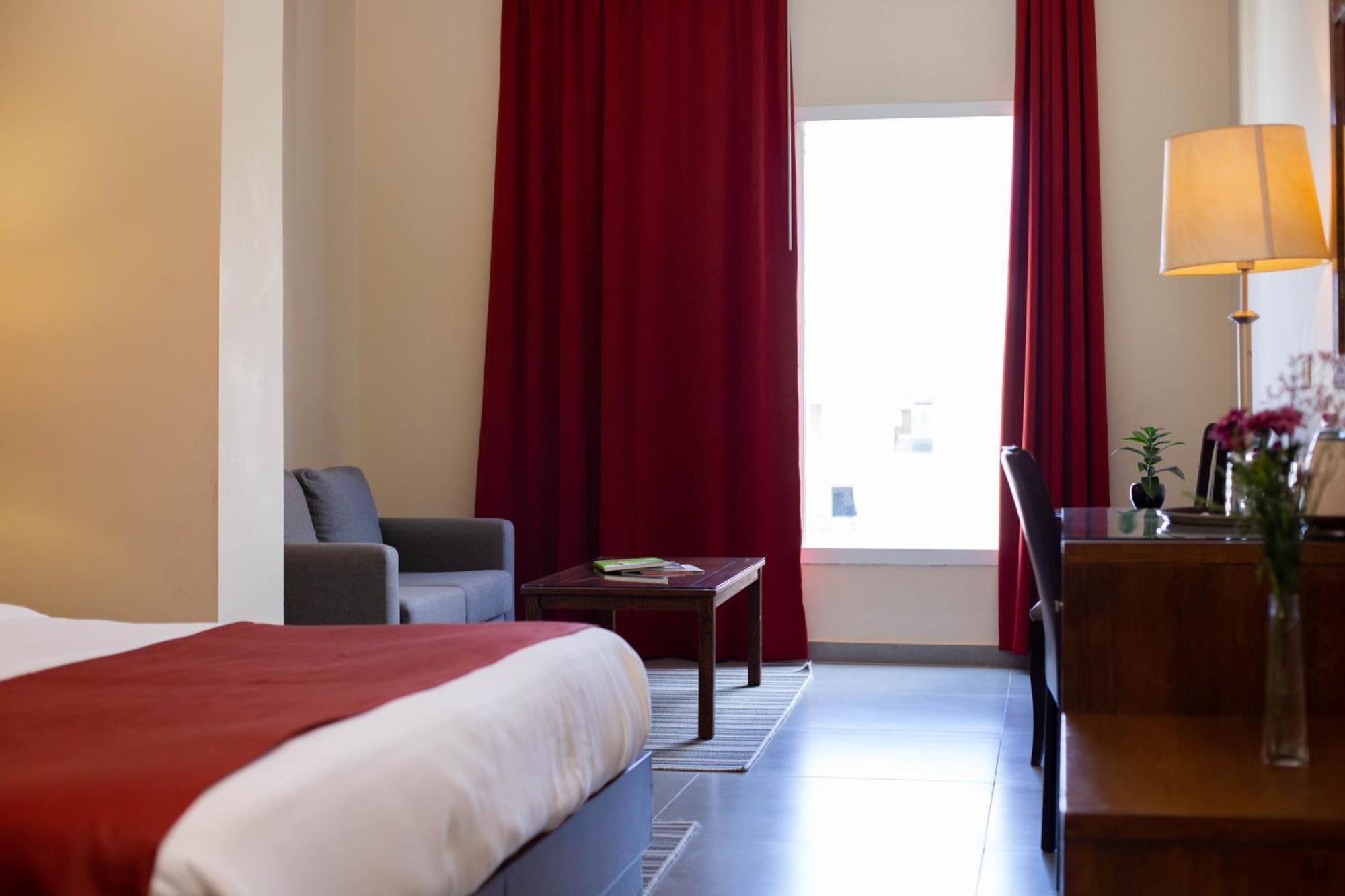 Cosmopolitan Hotel Beirut Eksteriør bilde